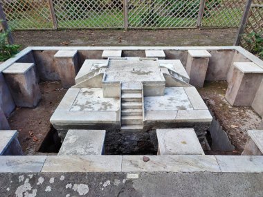 Pompeii, Campania, İtalya - 14 Ekim 2021: Via di Castricio ile Via dell 'Abbondanza arasındaki Ottavio Quartione Hanedanı