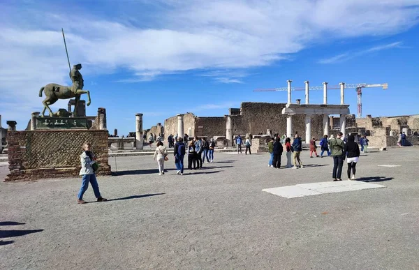 Pompeje Kampánie Itálie Října 2021 Bronzová Socha Kentaura Polského Sochaře — Stock fotografie