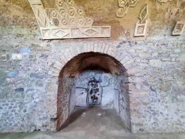 Pompeii, Campania, İtalya - 14 Ekim 2021: Via dell 'Abbondanza' daki Cryptoporticus Evi