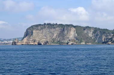 Napoli, Campania, İtalya - 12 Mayıs 2022: Posillipo tepesindeki Virgiliano Parkı