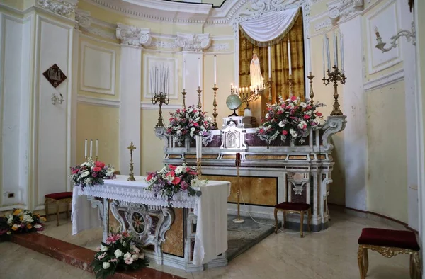 Serrara Fontana Kampania Włochy Maja 2022 Wnętrze Xvii Wiecznego Kościoła — Zdjęcie stockowe