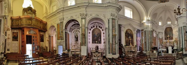 イタリア カンパニア州イスキア2022年5月13日 マッツェッラ経由で聖霊教会の18世紀のパノラマ写真 — ストック写真