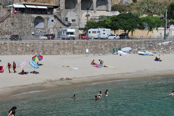 Pizzo Calabro Calabria Italy June 2021 Tourrists Free Beach Marina — стоковое фото