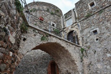 Pizzo Calabro, Calabria, İtalya 10 Haziran 2021: Napoli Kralı Gioacchino Murat 'ın 1815' te tutuklanıp vurulduğu Aragonese Kalesi