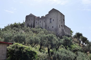 Pellezano, Campania, İtalya - 29 Haziran 2021: Kutsal Ruh Hermitage 'ın anıtsal kompleksi