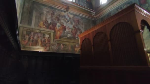 意大利那不勒斯 坎帕尼亚 2022年12月27日 圣玛丽亚 拉诺瓦16世纪教堂内部概览 — 图库视频影像