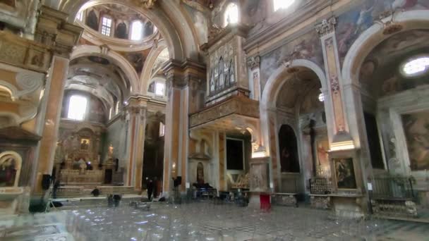 Νάπολη Καμπανία Ιταλία Δεκεμβρίου 2022 Επισκόπηση Του Εσωτερικού Της Εκκλησίας — Αρχείο Βίντεο