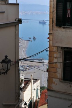 Raito, Campania, İtalya 2 Ocak 2023: Tarihi merkez sokakları