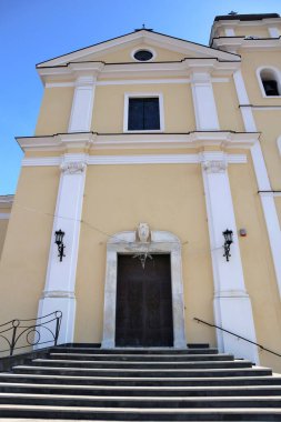 Dragonea, Campania, İtalya 2 Ocak 2023: Aziz Peter ve Paul Kilisesi Via Vallone