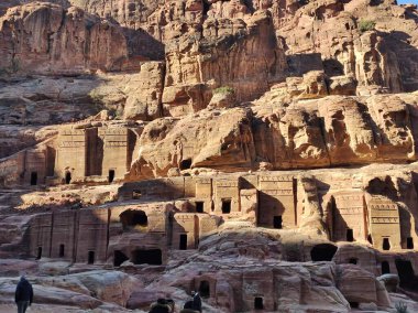 Petra, Jordan - January 7, 2023: Path of the Street of Facades from the Treasury of Pharaoh El Khasneh to the Street of the Colonnade