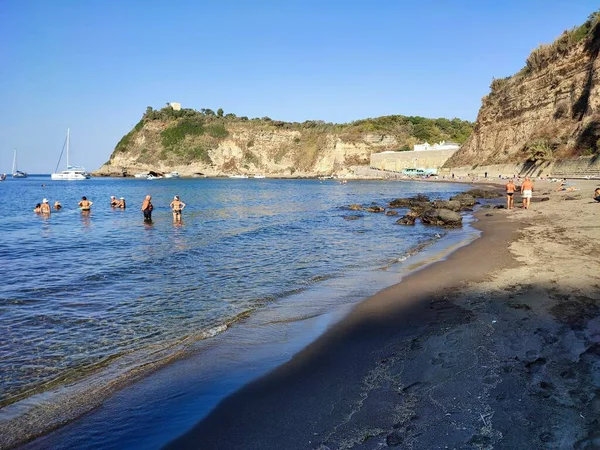Procida Campania Itália Outubro 2021 Turistas Procida Spiaggia Del Pozzo — Fotografia de Stock