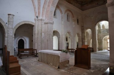Tremiti Adaları, Puglia, İtalya 26 Temmuz 2021: Santa Maria Manastırı 'nın içi 11. yüzyılda San Nicola Adası' nda inşa edilmiştir.