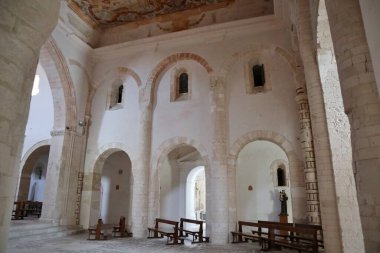 Tremiti Adaları, Puglia, İtalya 26 Temmuz 2021: Santa Maria Manastırı 'nın içi 11. yüzyılda San Nicola Adası' nda inşa edilmiştir.