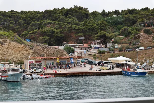 Tremiti Islands Puglia Włochy Lipca 2021 Port San Domino Przypływającego — Zdjęcie stockowe