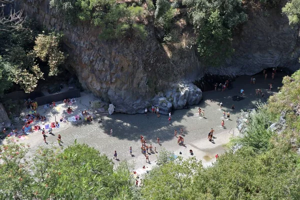 Motta Camastra, Sicilya, İtalya - 30 Ağustos 2020: Alcantara Gorges Nehri Parkı