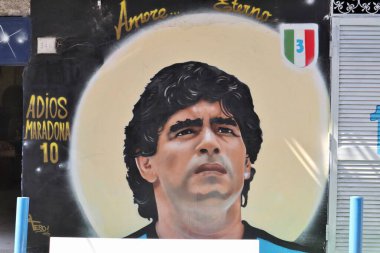 Napoli, Campania, İtalya 27 Nisan 2023: Via Fontanelle 'deki Maradona Duvarı