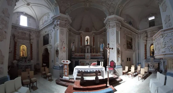 タオルミーナ シチリア島 イタリア 2020年8月28日 サンジュゼッペ教会の17世紀の内部のパノラマ写真 — ストック写真