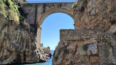 Furore, Campania, İtalya - 5 Eylül 2022: Sahilden Fiordo di Furore