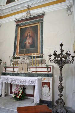 Tropea, Calabria, İtalya 12 Haziran 2021: Largo Duomo 'daki 12. yüzyıl Maria Santissima di Romanya Katedrali
