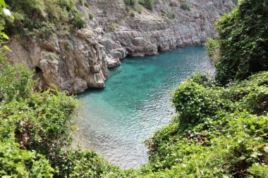 Sahip Lubrense, Campania, İtalya - 5 Eylül 2023: Erişim yolundan Crapolla Fjord Glimpse