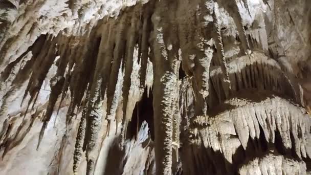 Maratea Basilicata Italia Septiembre 2023 Pequeña Cueva Bajo Strada Statale — Vídeo de stock