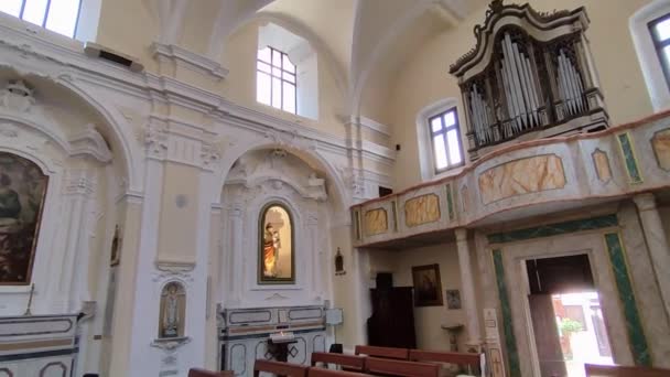 イタリアのマラテ バジリカタ 2023年9月22日 ヴィア ユニット イタリアのアンヌジアタの18世紀の教会の内部 — ストック動画