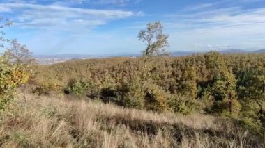 Campobasso, Molise, İtalya 24 Kasım 2023: Baranello ve Busso belediyelerine düşen Monte Vairano Natüralist Arkeoloji Parkı