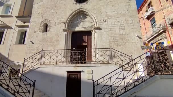 2023年11月9日 意大利莫利斯坎波巴索 拉戈圣莱昂纳多14世纪教堂 — 图库视频影像