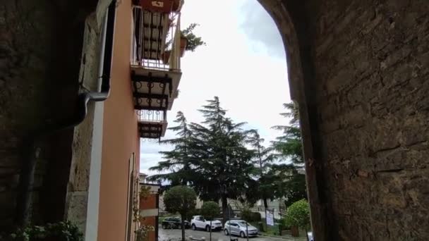 2022年7月13日 意大利莫利斯 弗罗索隆 历史中心从小巷的闪现 — 图库视频影像