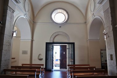 Campobasso, Molise, İtalya 9 Kasım 2023: San Giorgio Kilisesi 'nin iç kesimi şehrin koruyucu azizine adanmıştır ve 12. yüzyıla dayanmaktadır.