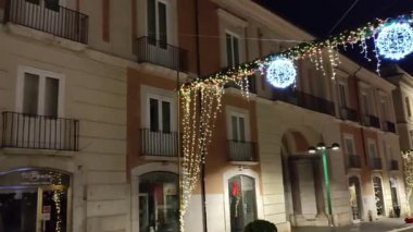 Benevento, Campania, İtalya 2 Ocak 2024: 18. yüzyıl San Bartolomeo Apostolo kilisesi, Benevento 'nun koruyucu azizi, Corso Garibaldi boyunca saat 5: 00 sularında