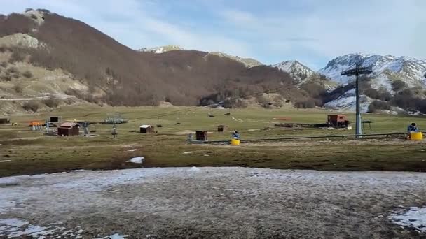 意大利莫利斯市坎皮特洛 马泰塞 2024年3月8日 意大利密莱托山区的滑雪胜地因下雪几乎荒废 — 图库视频影像