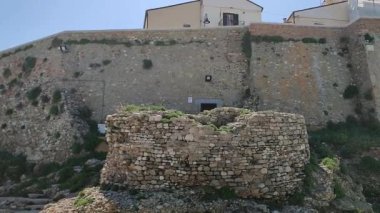Termoli, Molise, İtalya: Adriyatik Denizi 'ndeki güçlendirilmiş köy, Swabian Kalesi tarafından 11. yüzyılda inşa edildi.