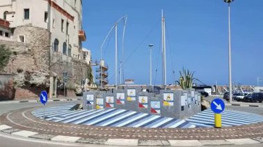 Termoli, Molise, İtalya: Adriyatik Denizi 'ndeki güçlendirilmiş köy, Swabian Kalesi tarafından 11. yüzyılda inşa edildi.