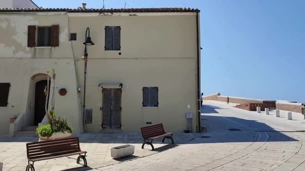 Termoli Molise Italien April 2024 Befestigtes Dorf Der Adria Dominiert — Stockvideo