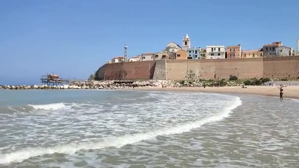Termoli Molise Italia Aprile 2024 Spiaggia Sul Lungomare Cristoforo Colombo — Video Stock