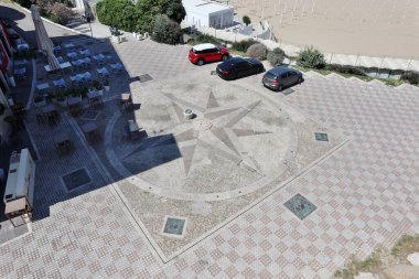 Termoli, Molise, İtalya: Adriyatik Denizi 'ndeki güçlendirilmiş köy, Swabian Kalesi tarafından 11. yüzyılda inşa edildi.
