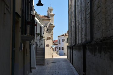 Termoli, Molise, İtalya: Adriyatik Denizi 'ndeki güçlendirilmiş köy, Swabian Kalesi tarafından 11. yüzyılda inşa edildi.