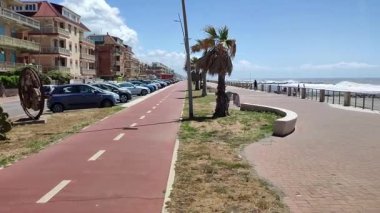 Lido di Ostia, Lazio, İtalya - 3 Mayıs 2024: Lungomare Duca degli Abruzzi