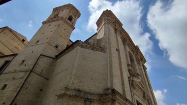 Vasto, Abruzzo, İtalya 29 Mayıs 2024: 18. Yüzyıl Maria Santissima del Carmine Kilisesi