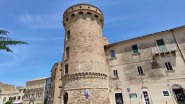 Vasto, Abruzzo, İtalya - 29 Mayıs 2024: MÖ 12. yüzyılda Adriyatik kıyısında Chieti ili üzerinde inşa edilen antik köy