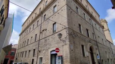 Vasto, Abruzzo, İtalya - 29 Mayıs 2024: MÖ 12. yüzyılda Adriyatik kıyısında Chieti ili üzerinde inşa edilen antik köy