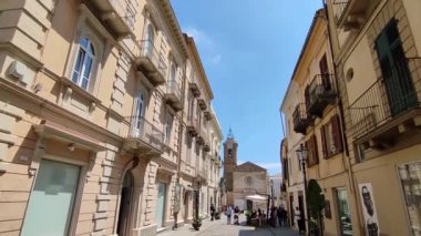 Vasto, Abruzzo, İtalya - 29 Mayıs 2024: MÖ 12. yüzyılda Adriyatik kıyısında Chieti ili üzerinde inşa edilen antik köy