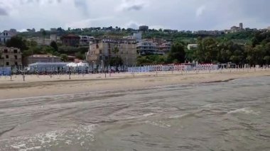 Vasto, Abruzzo, İtalya - 29 Mayıs 2024: Kosta dei Trabocchi 'nin Lungomare Cordella ile Trabocco Cungarelle arasındaki uzantısı