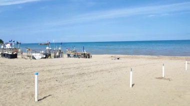 Vasto, Abruzzo, İtalya - 29 Mayıs 2024: Kosta dei Trabocchi 'nin Lungomare Cordella ile Trabocco Cungarelle arasındaki uzantısı