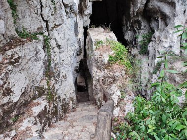 Morigerati, Campania, İtalya - 20 Eylül 2023: WWWF Grotte del Bussento in the Cilento, Vallo di Diano and Alburni National Park, 1998 'den beri UNESCO' nun miras alanı