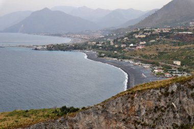 San Nicola Arcella, Cosenza, Calabria, İtalya 23 Eylül 2023: Kıyı şeridinden sahil manzarası