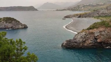 San Nicola Arcella, Cosenza, Calabria, İtalya 23 Eylül 2023: Arcomagno plajına giden yoldan panoramik manzara