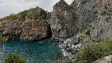 San Nicola Arcella, Cosenza, Calabria, İtalya 23 Eylül 2023: Arcomagno plajına giden yoldan panoramik manzara