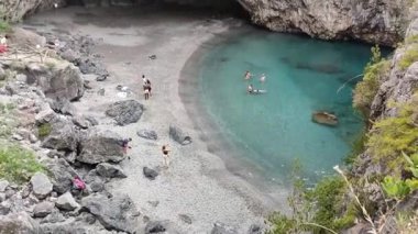 San Nicola Arcella, Cosenza, Calabria, İtalya 23 Eylül 2023: Arcomagno plajına giden yoldan panoramik manzara